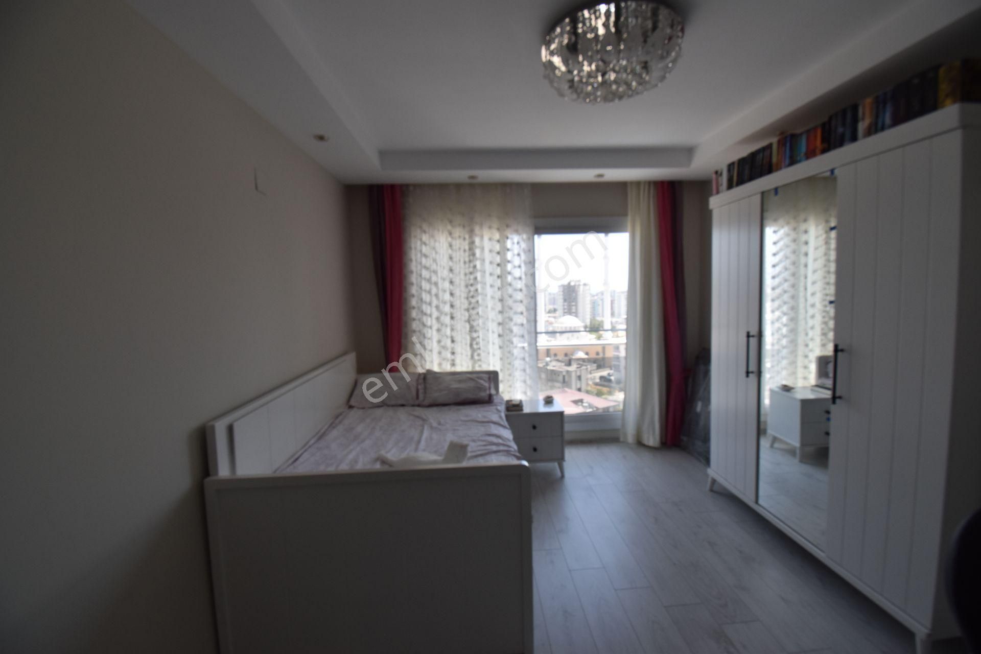 50. Yılda Satılık Havuzlu 3+1 Daire - Görsel 3