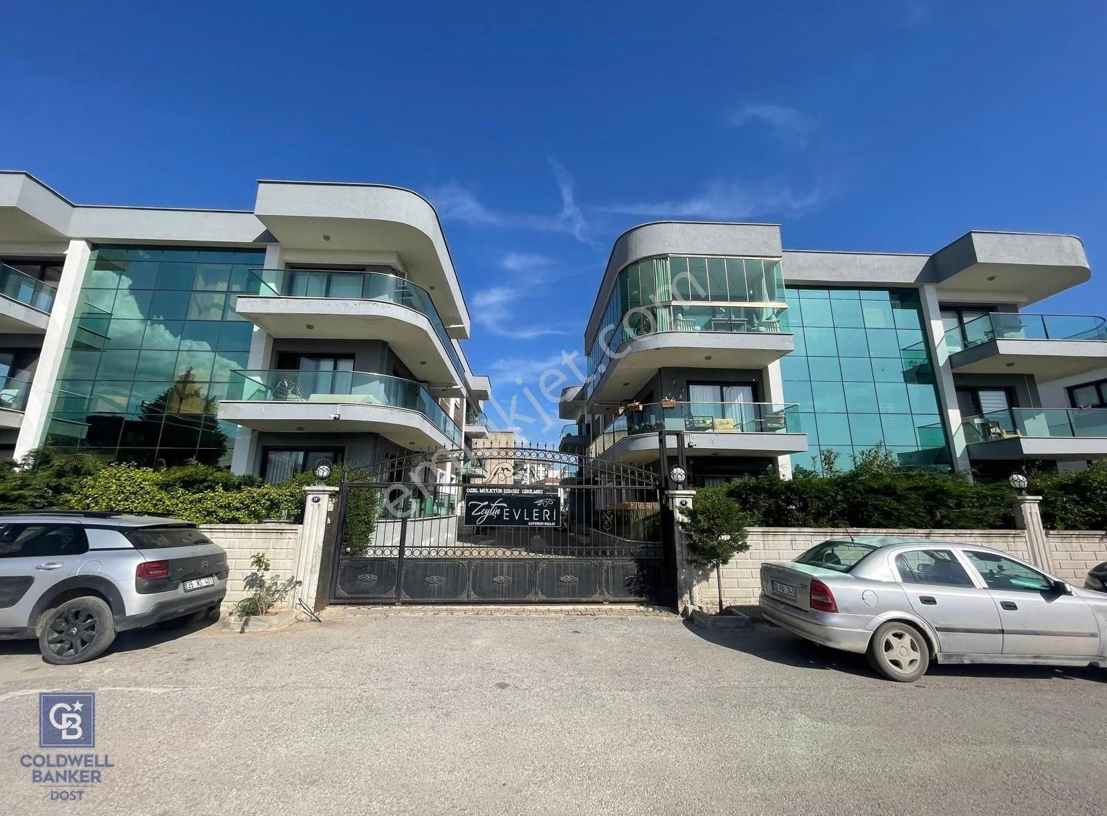 İzmir Ayrancılar'da Satılık 2+1 Daire | 40 M² Bahçeli & Havuzlu