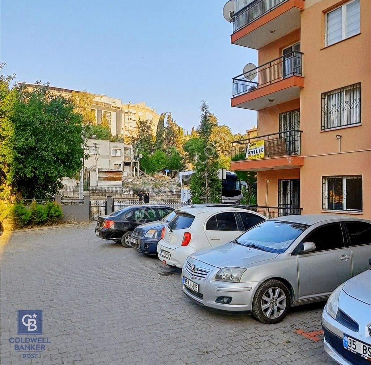 Site İçi Asansörlü Geniş Lüks 3,5+1 Daire!