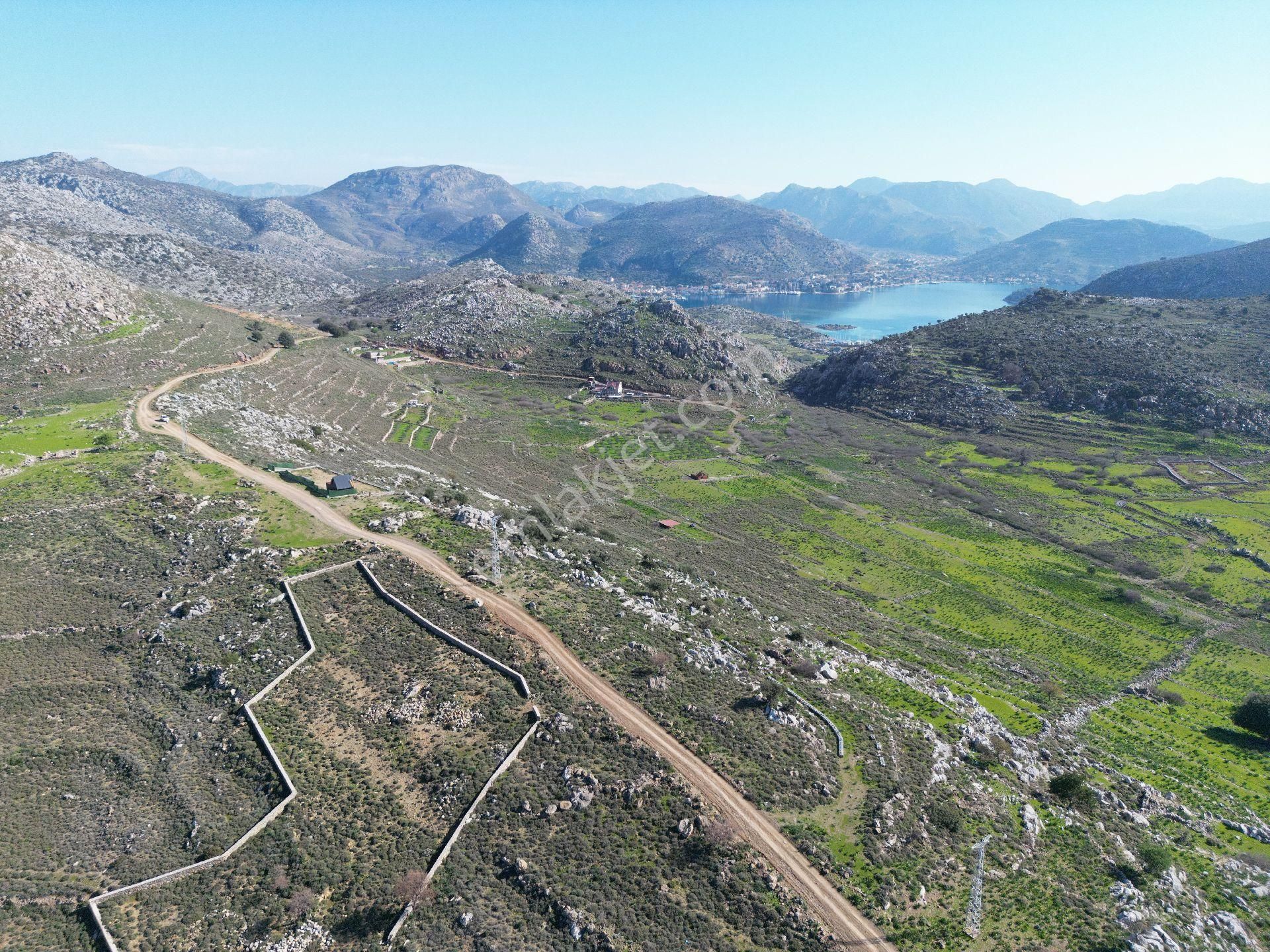 Joker: Marmaris Bozburun Deniz Manzaralı Yatırıma Uygun Tarla