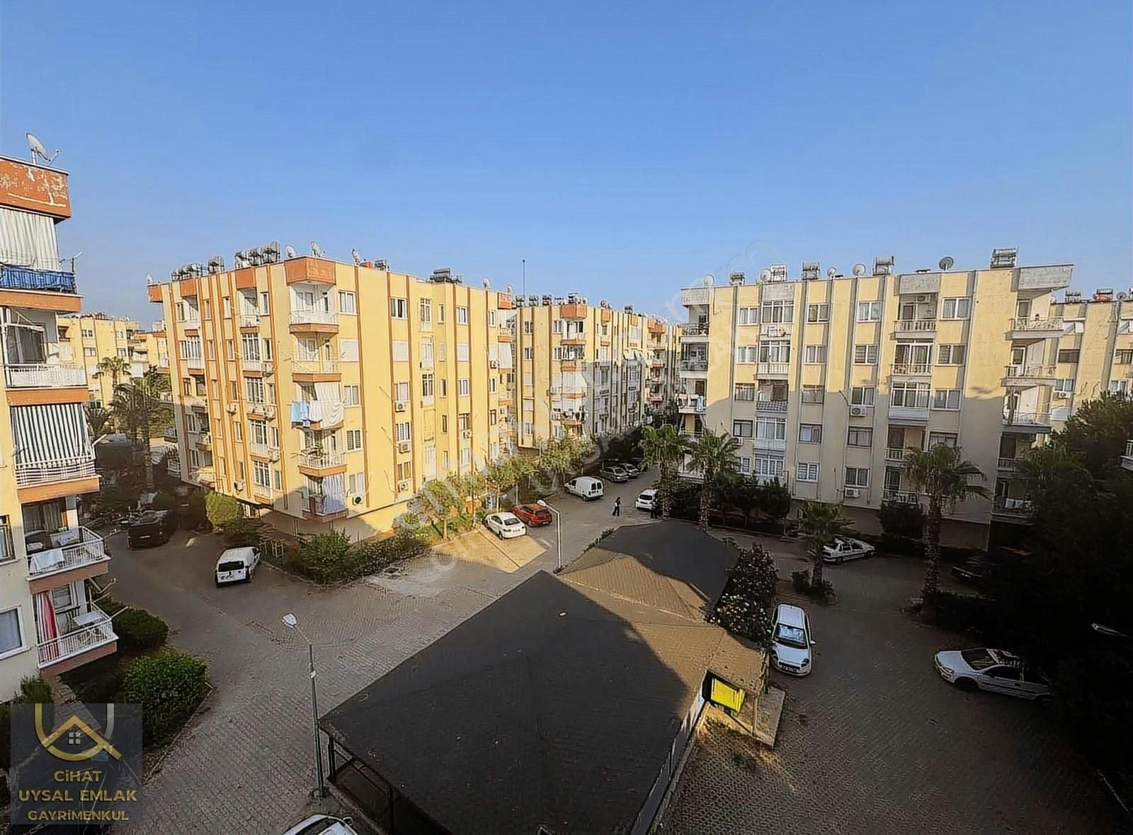 Zeytinlik Mah. Sitesi İçi Katta Havuzlu 3+1 125 M2 Satılık Daire