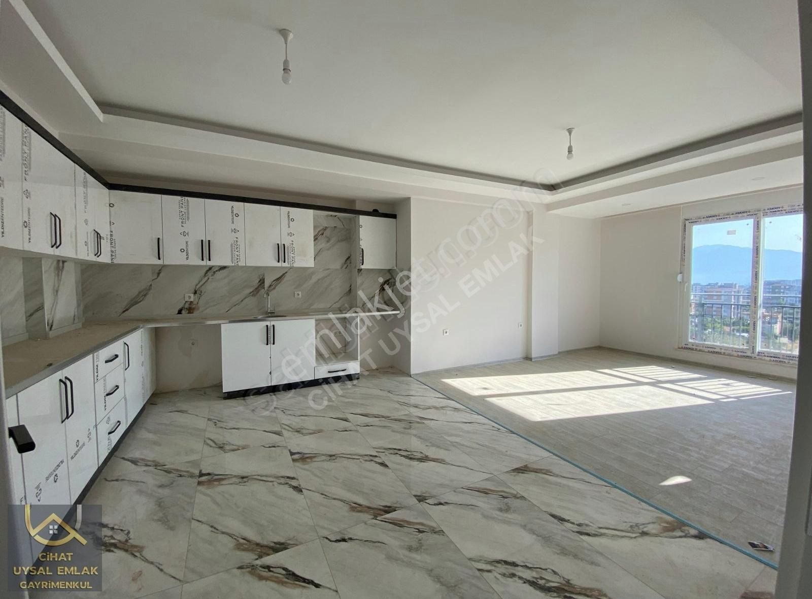 Esentepe Mah. Şehir Hastanesi Yakını 4+1 200mt Dubleks Daire