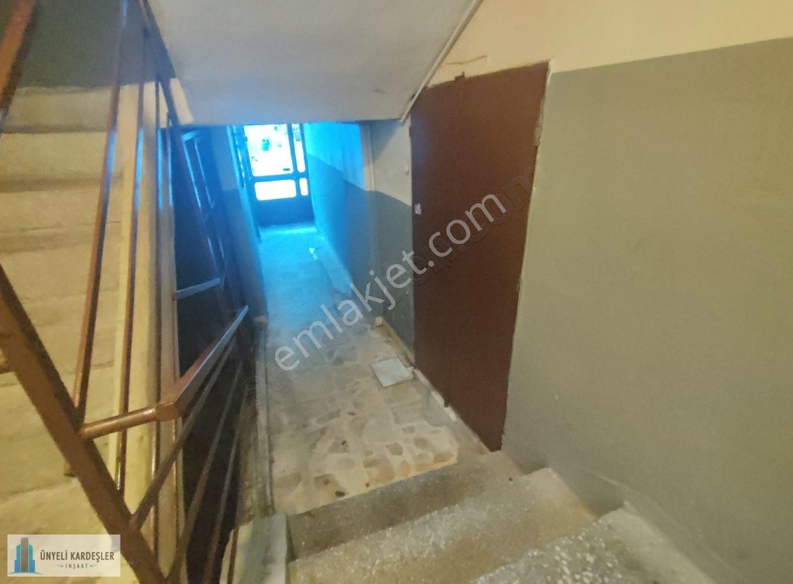 Atatürk Caddesi'nde Full Yapılı Masrafsız 3+1 Daire - Görsel 2