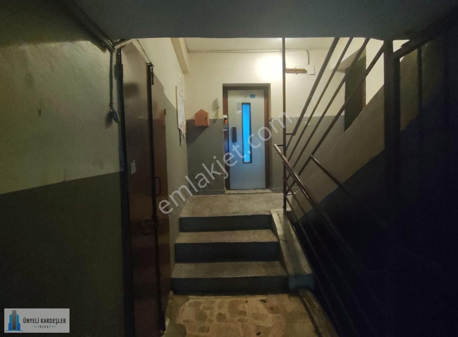 Atatürk Caddesi'nde Full Yapılı Masrafsız 3+1 Daire - Görsel 3