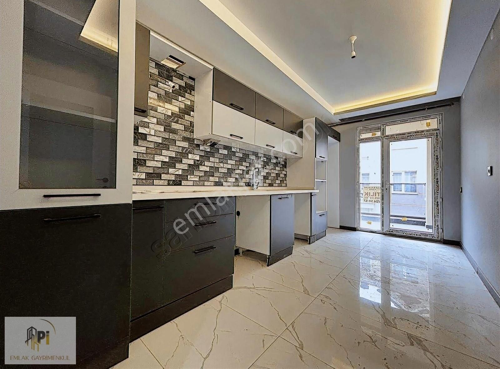 Pi Emlak'tan İçem Kapı Yakını 3+1 Lüks Daire
