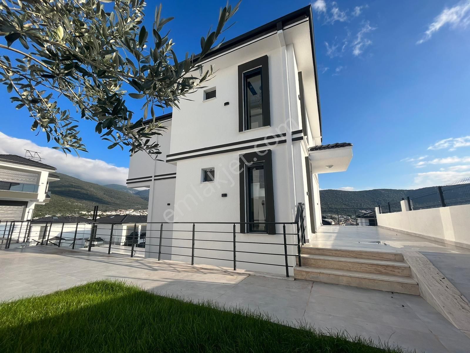 🏡 Akbük’ün Gözde Konumunda – Sıfır, Lüks, Tam Bağımsız Villa 🏡
