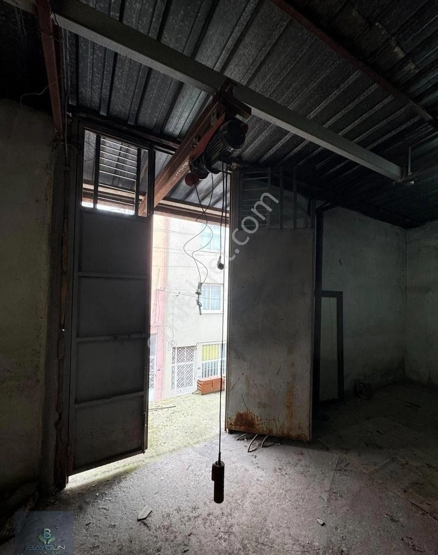 Karabağlar Karabağlar Mahallesi 1.kat Kiralık Depo 100 M2 Vinçli - Görsel 3