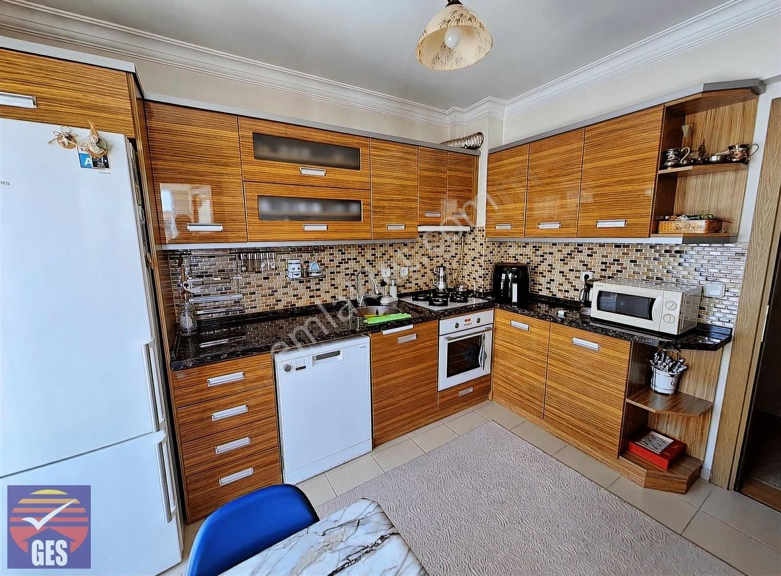 Bozyaka Hastanesi Üstü Muhteşem Daire 3+1 140m2 Full
