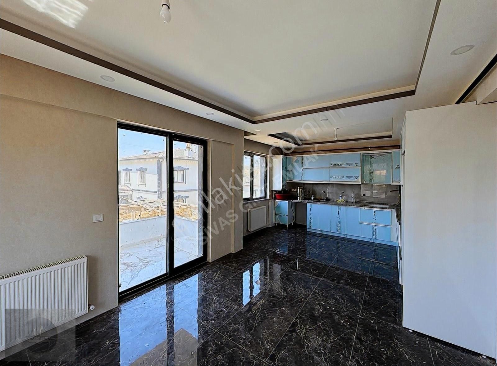 Sivas Gmt Emlak'tan Karşıyaka Mah Satlık Ultralüx Full 3+1 Villa