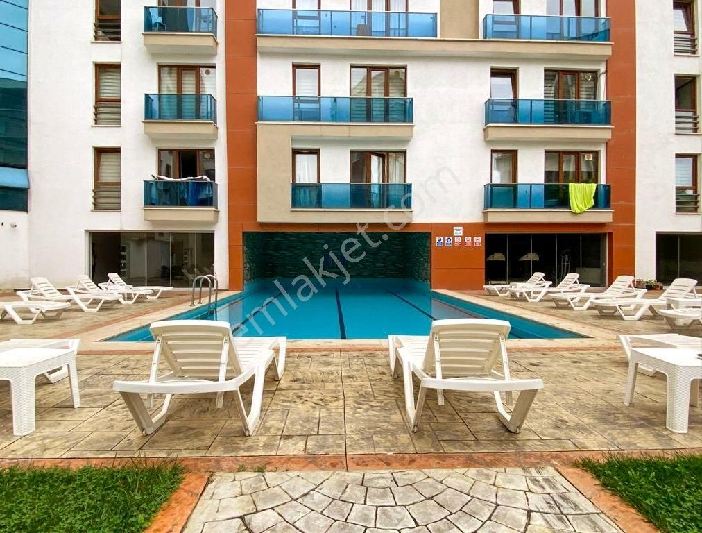 Truva/nazım Demirciden Atacity Rez. Eşyalı Satılık 1+1 Daire