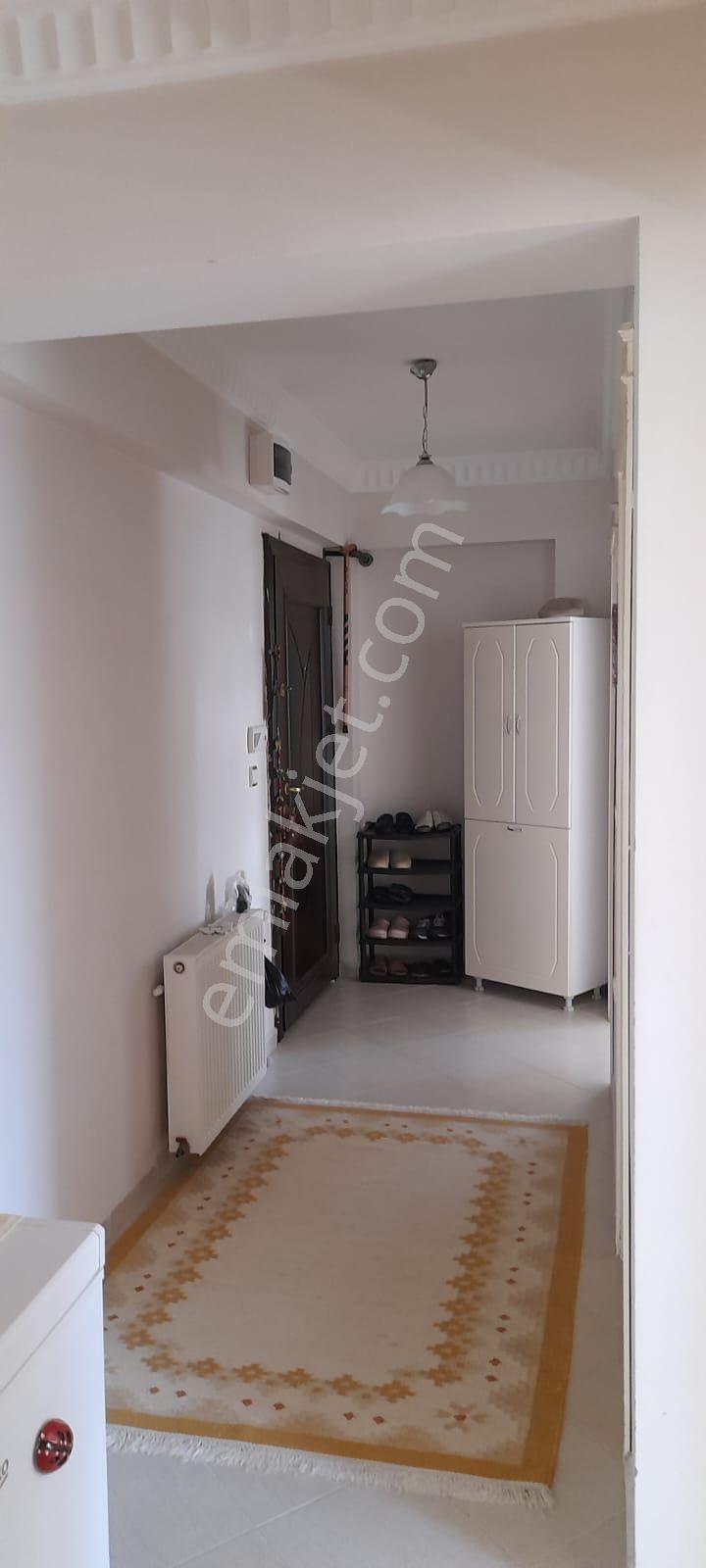 Parlar Emlaktan Satılık Daire 2+1 87m2 Çok Bakımlı Doğalgazlı - Görsel 16