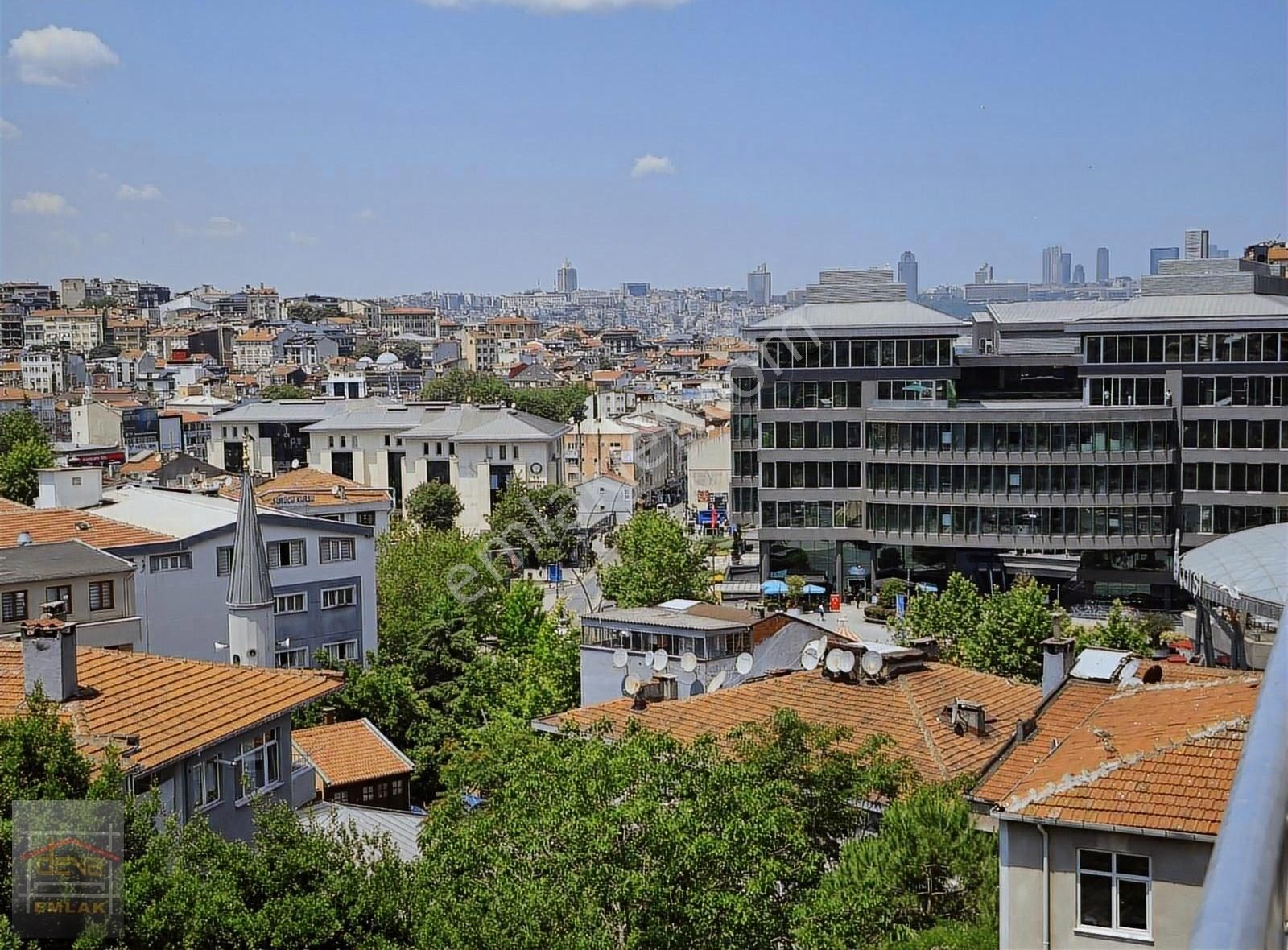 Deva'dan Belediye Ve Nev Çarşıya Yakın Yenibinada Teraslı Dublex