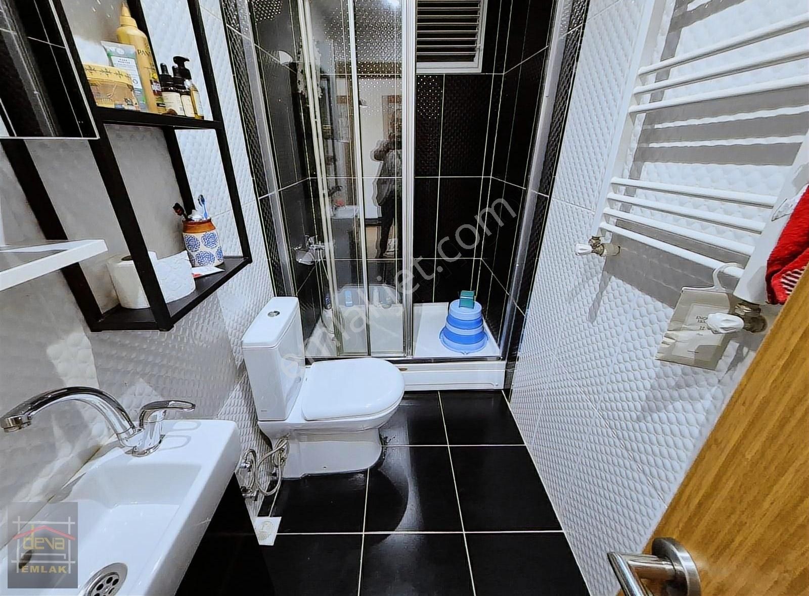 Deva'dan Belediye Ve Nev Çarşıya Yakın Yenibinada Teraslı Dublex - Görsel 15