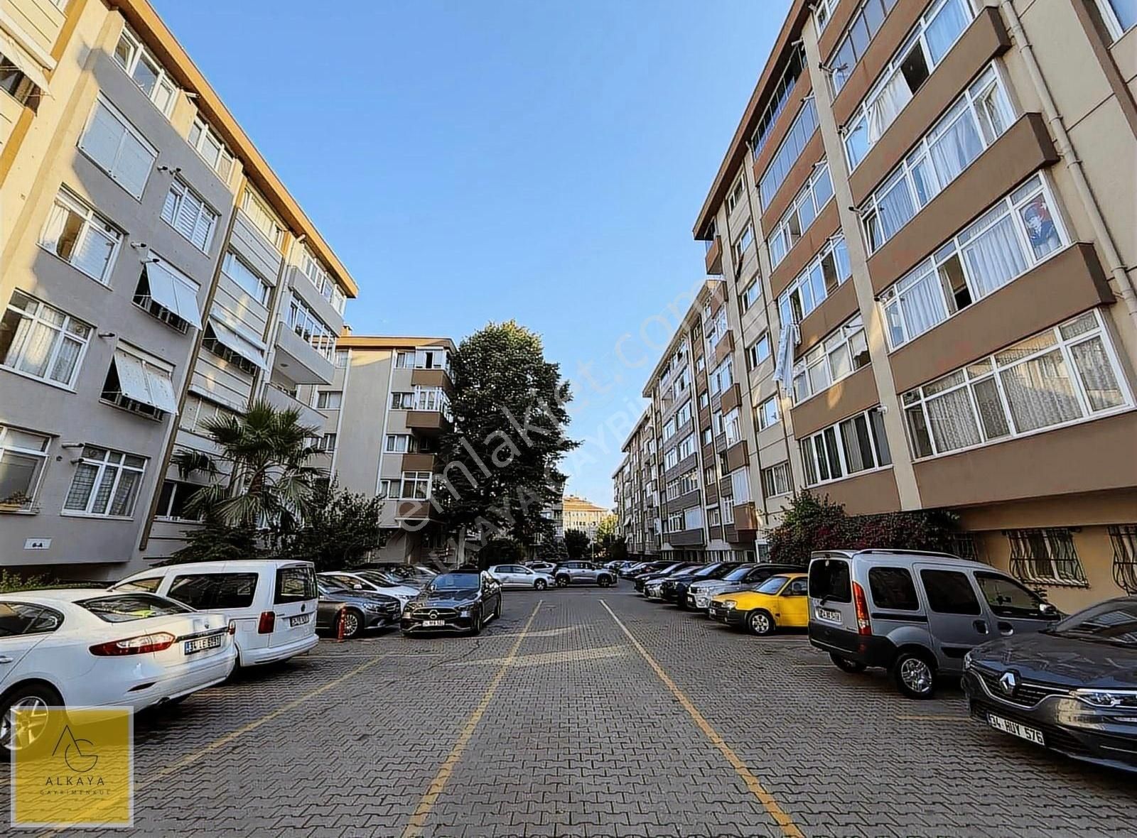 Alkaya'dan Kahyaoğlu Sitesinde Kiralık Eşyalı 3+1 Daire
