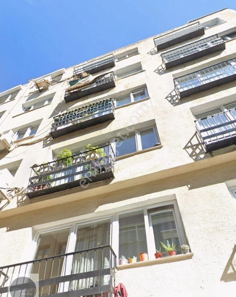 Erkutun'dan, Beşiktaş Serencebey 'de Asansörlü Binada 3.kat 2+1 Kiralık Daire