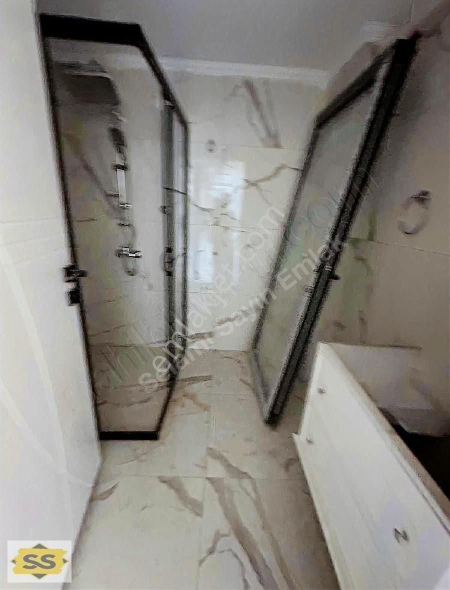 Tuzla Mahallesi'nde 2 + 1 Satılık Daire