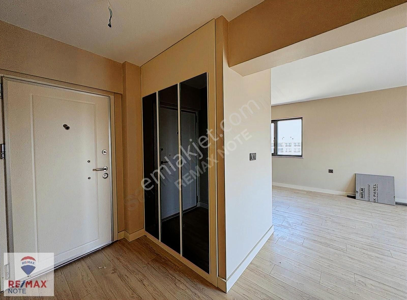 Cumhurıyet Mahallesi Neos Göksu'da 2+1 Köşe Kiralık Daire