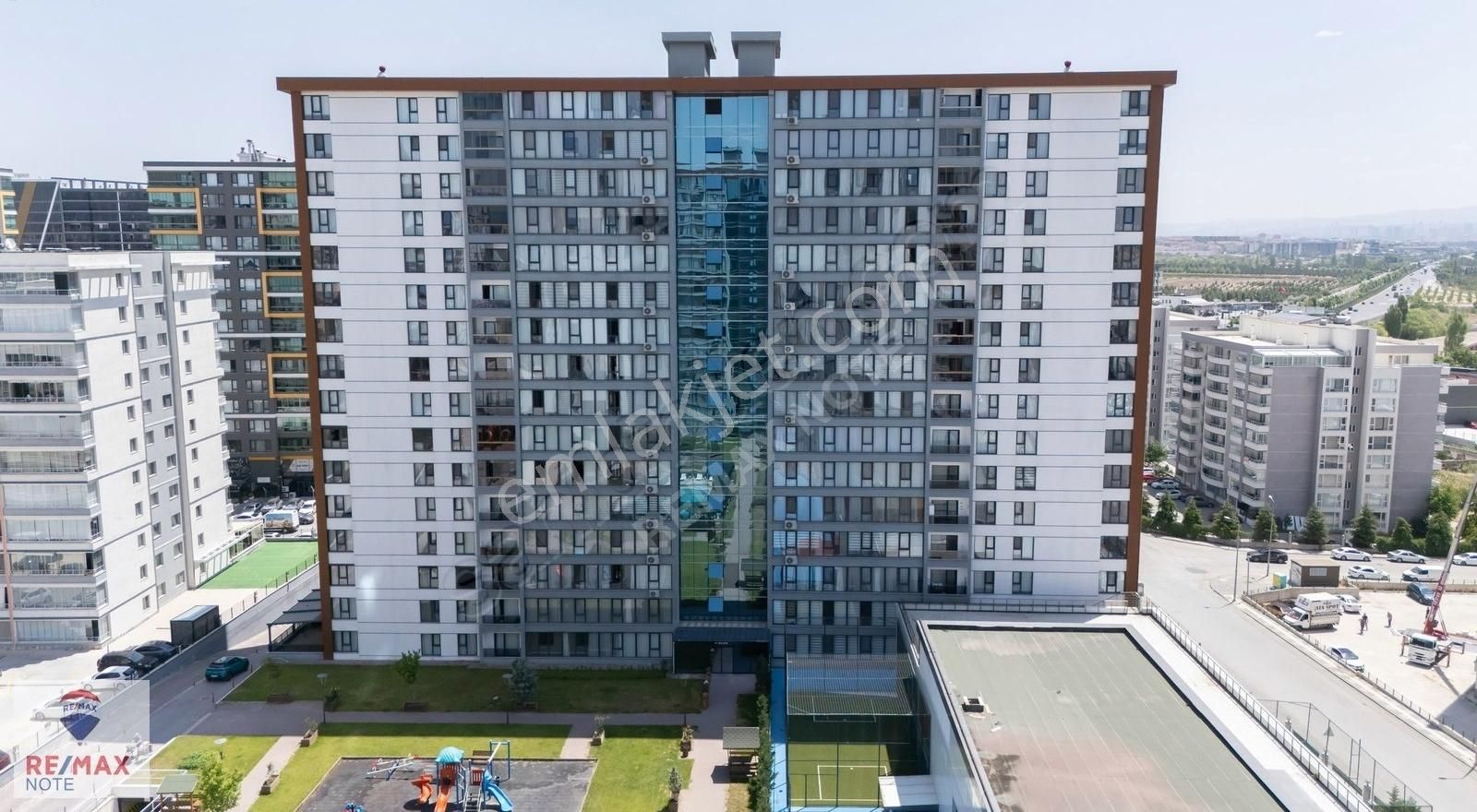 Bölgenin En Lüx Sitesi Bosphorus Da 3,5+1 Satılık Daire