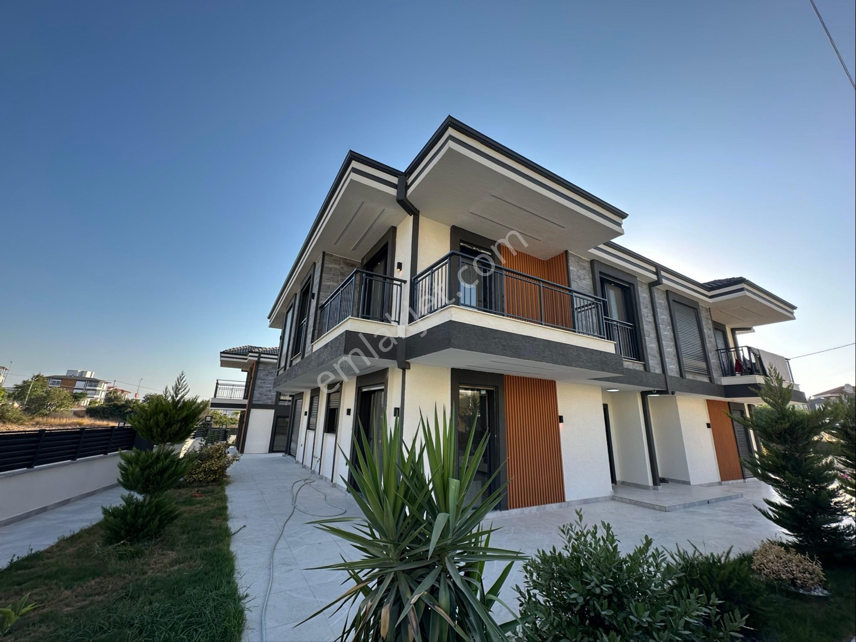 Didim Hisarda Satılık 3+1 Havuzlu Bahçeli Villalar - Görsel 8