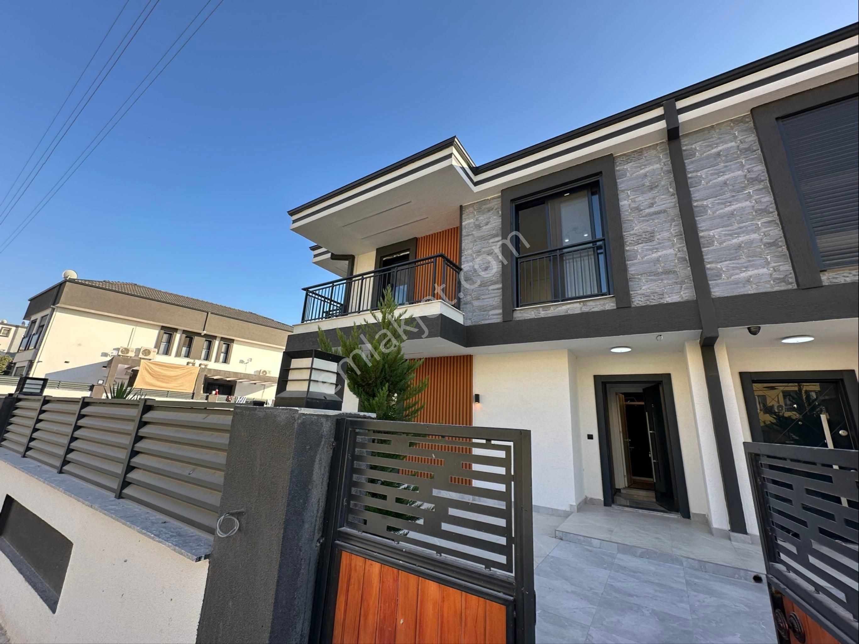 Didim Hisarda Satılık 3+1 Havuzlu Bahçeli Villalar - Görsel 9