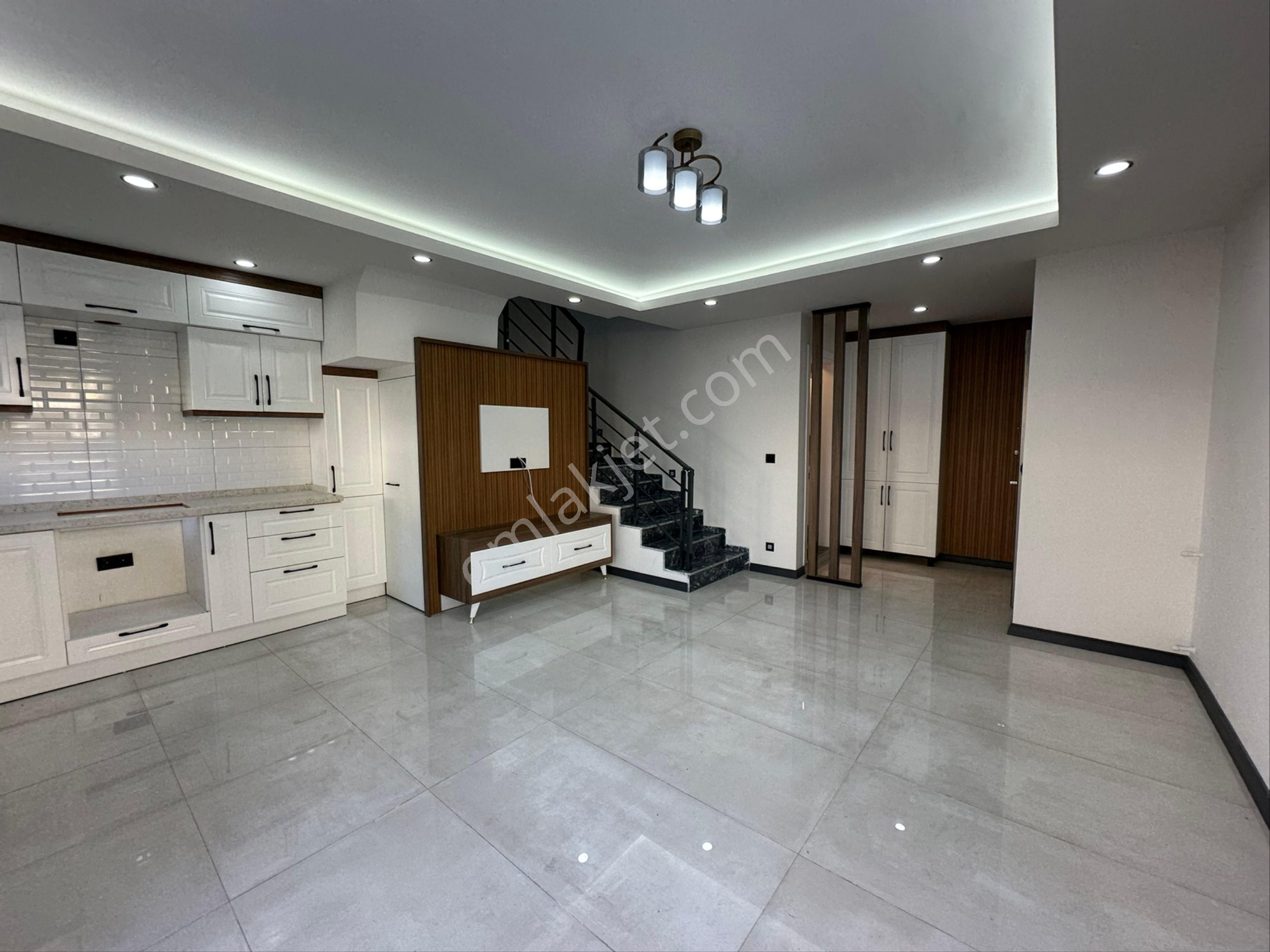 Didim Hisarda Satılık 3+1 Havuzlu Bahçeli Villalar - Görsel 2