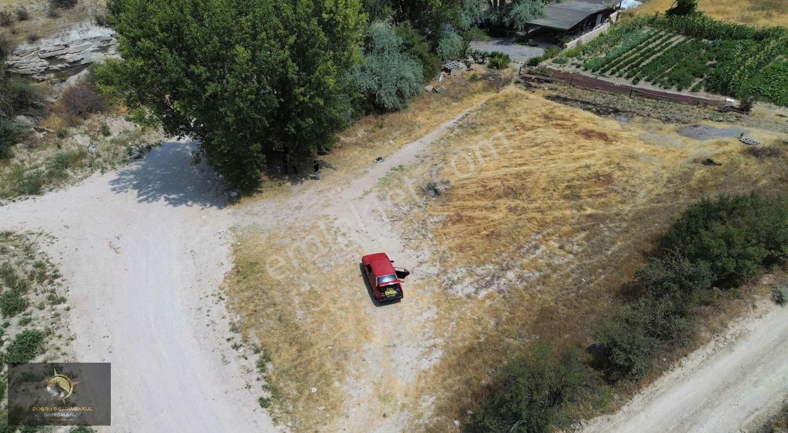Göreme Zemi Vadisi 2040 M2 Köşe Başı Parsel - Görsel 7
