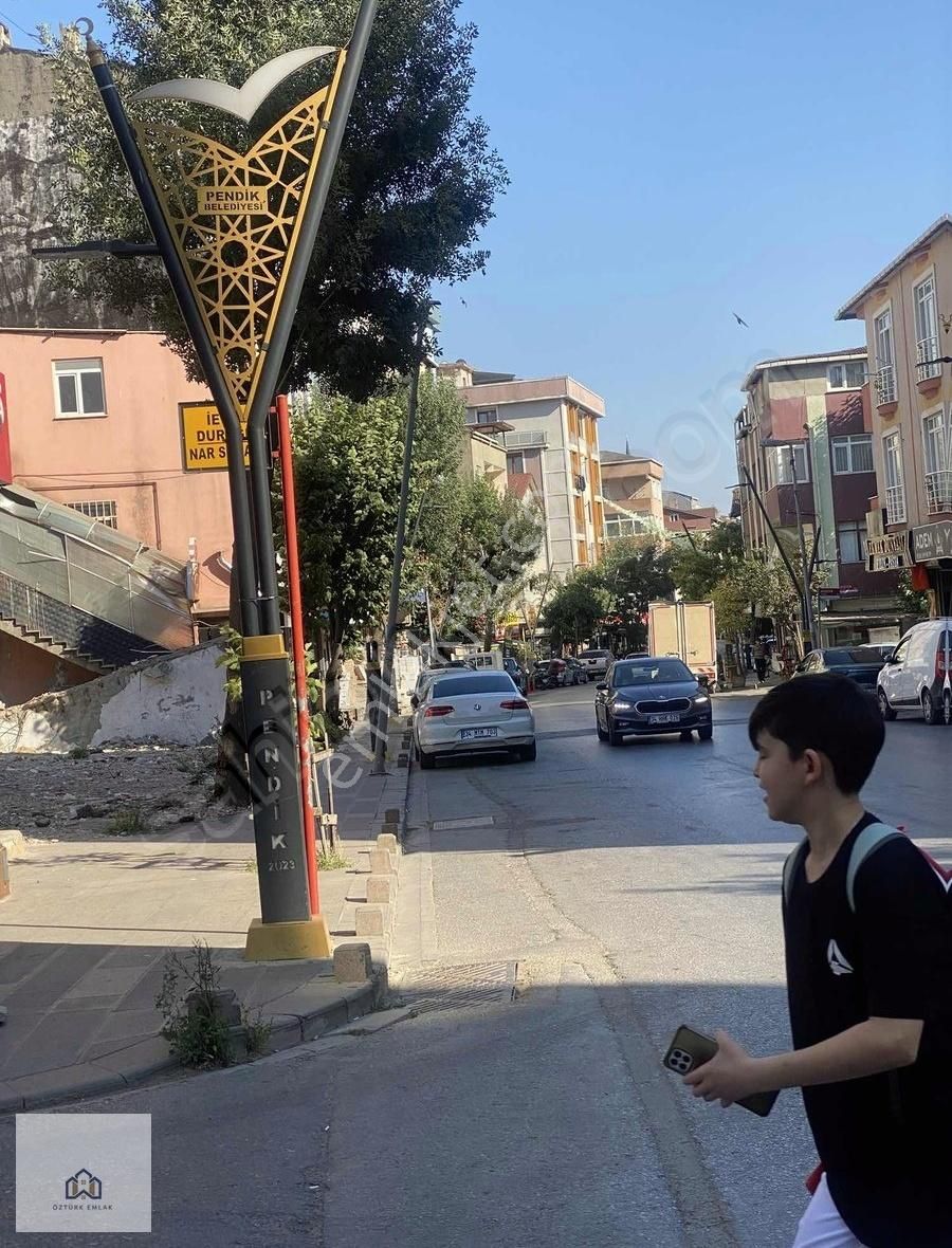 Güllübağlar'da Metro'ya Yakın 2+1 Kiralık Daire