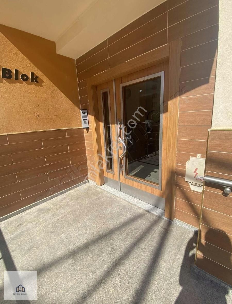 Şeyhlide Satılık 2+1 Çift Wcli Geniş Daire - Görsel 8