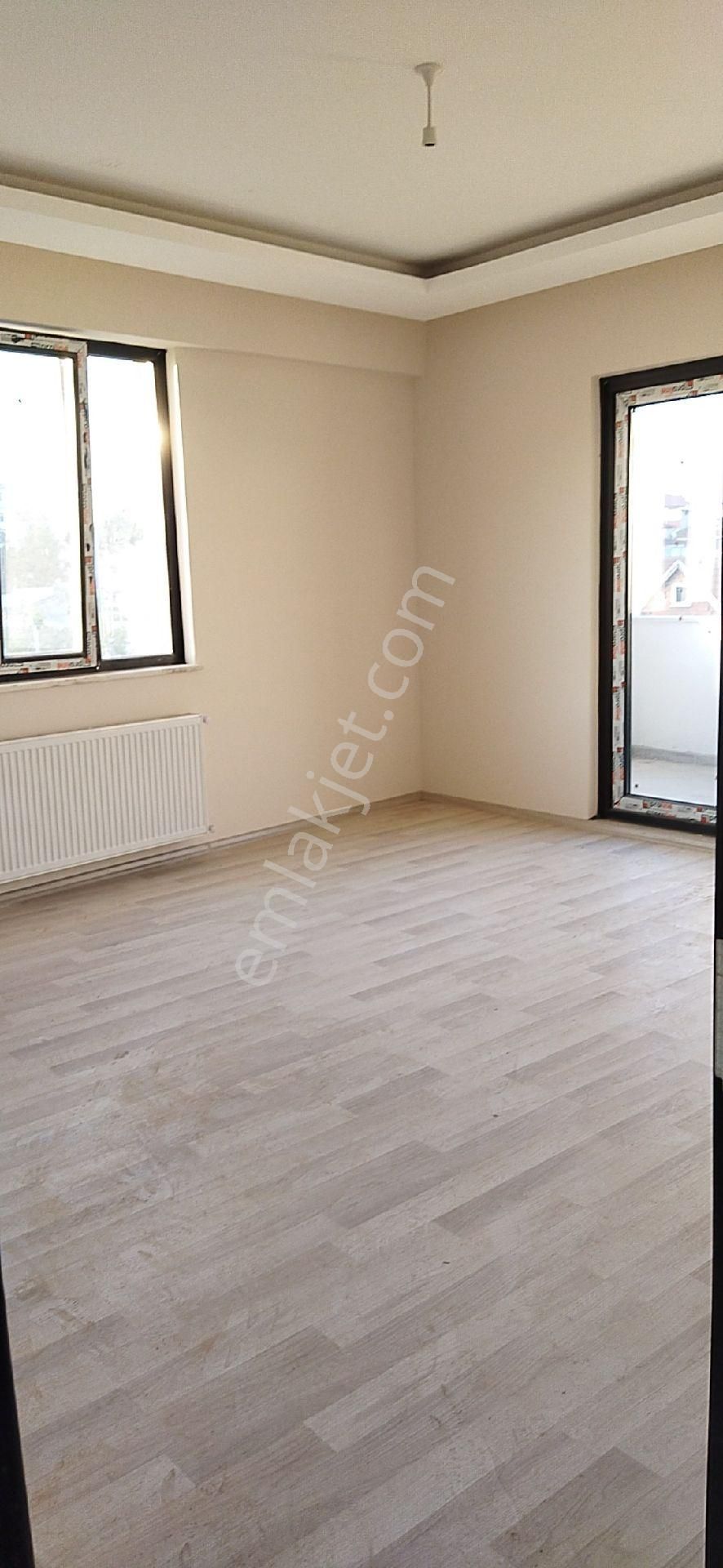 E.m.a Emlak Gayrimenkul Güvencesinde İnegöl Yeniceköyde Kiralık 3+1+2 Dubleks Daire