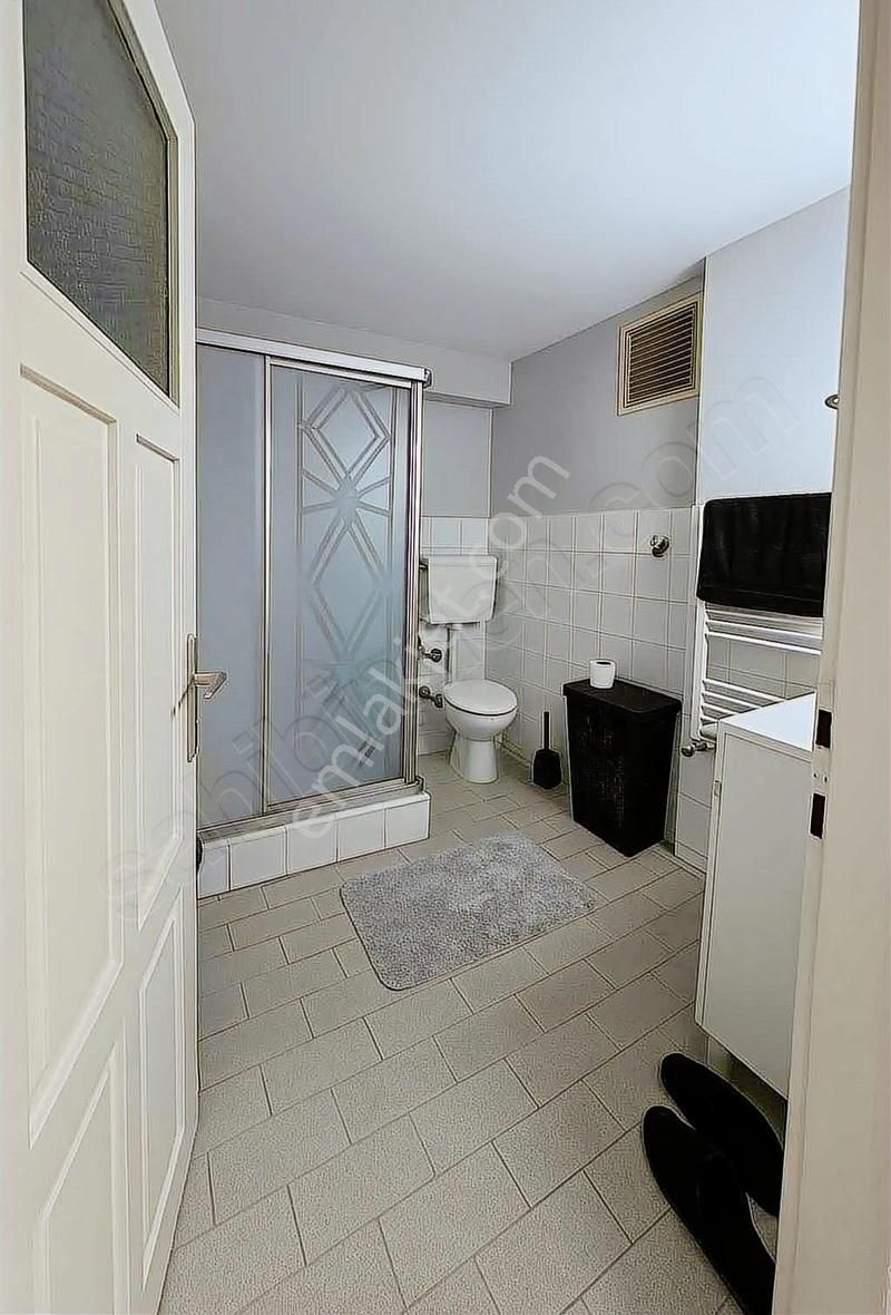 Vatan Mahallesinde 2+1 90m2 Yatırımlık Ferah Geniş Daire