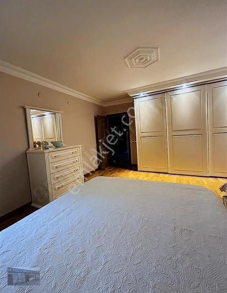 Celaliyede 814 Mt Arsa İçinde Müstakil Havuzlu Villa - Görsel 13