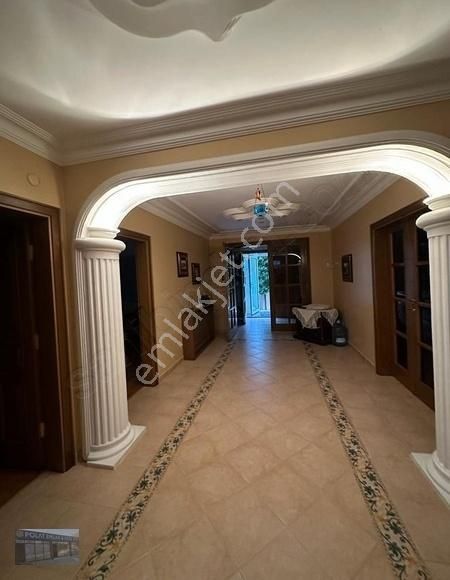 Celaliyede 814 Mt Arsa İçinde Müstakil Havuzlu Villa - Görsel 11