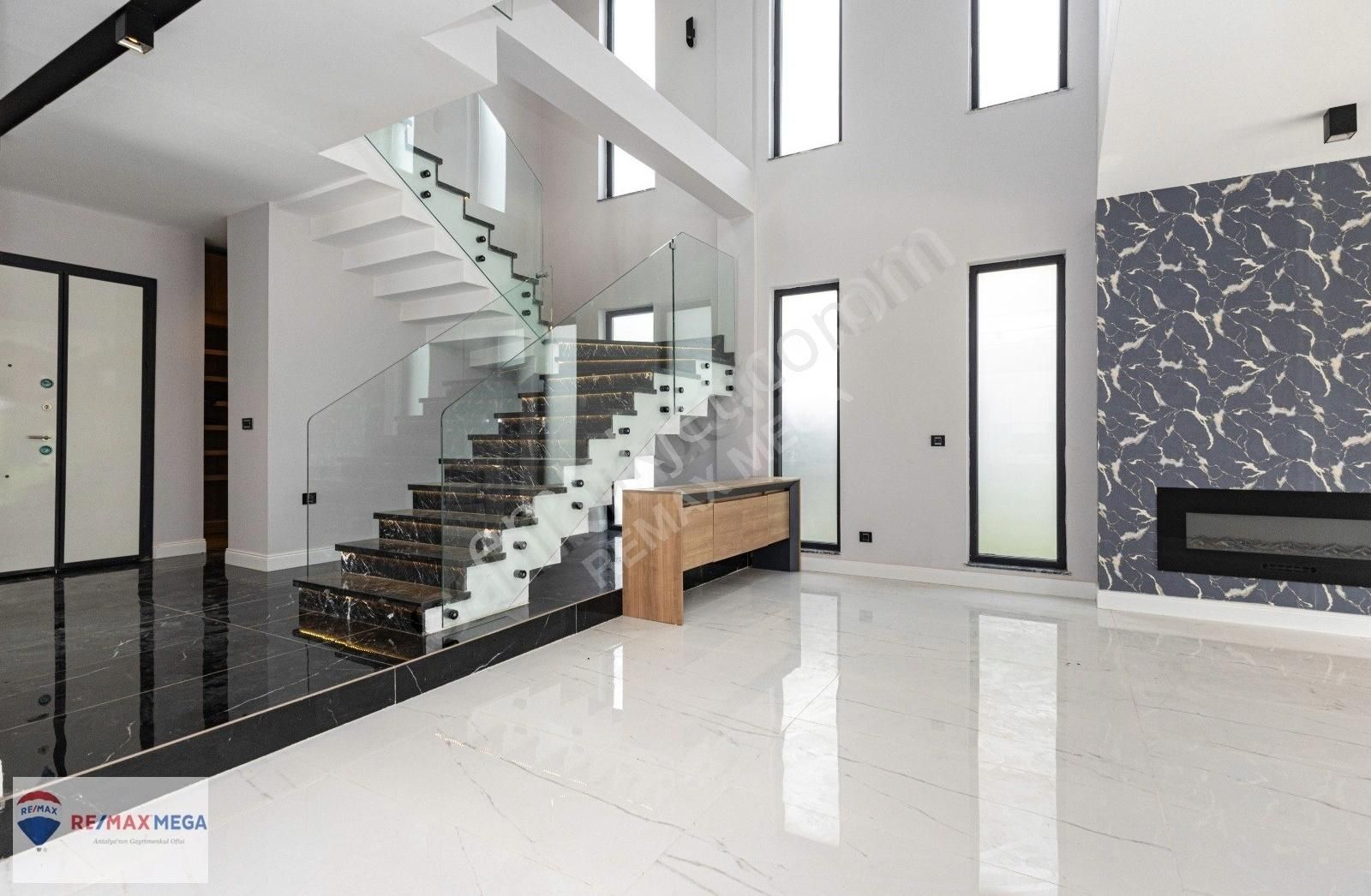 Döşemealtı Sky Garden Sitesi'nde 5+1 Özel Havuzlu Villa - Görsel 35