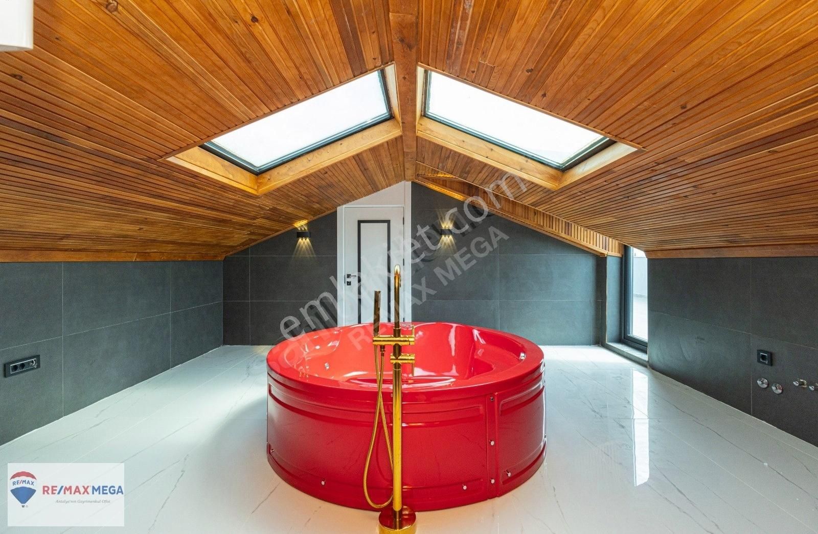 Döşemealtı Sky Garden Sitesi'nde 5+1 Özel Havuzlu Villa - Görsel 8