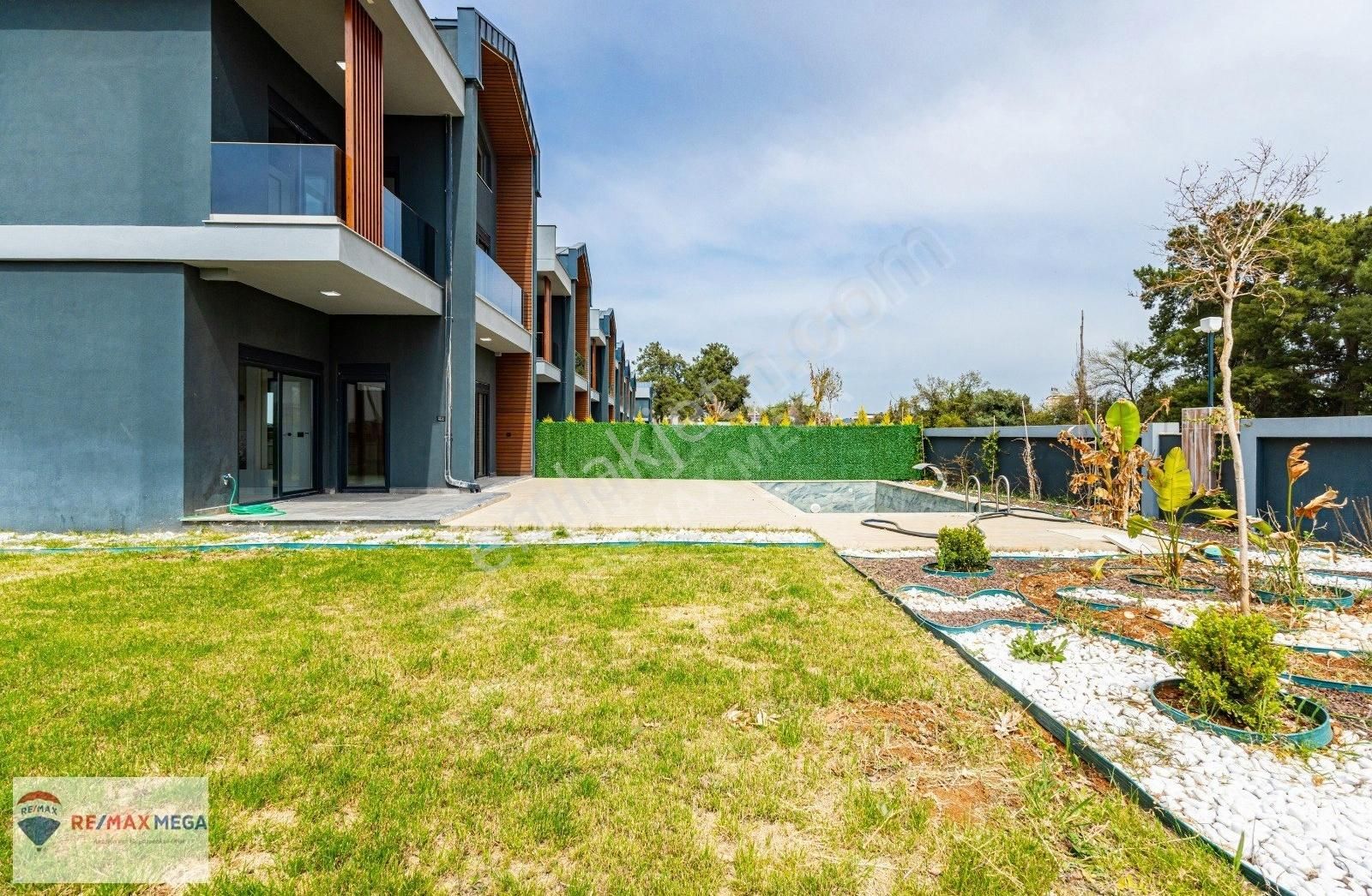 Döşemealtı Sky Garden Sitesi'nde 5+1 Özel Havuzlu Villa - Görsel 22