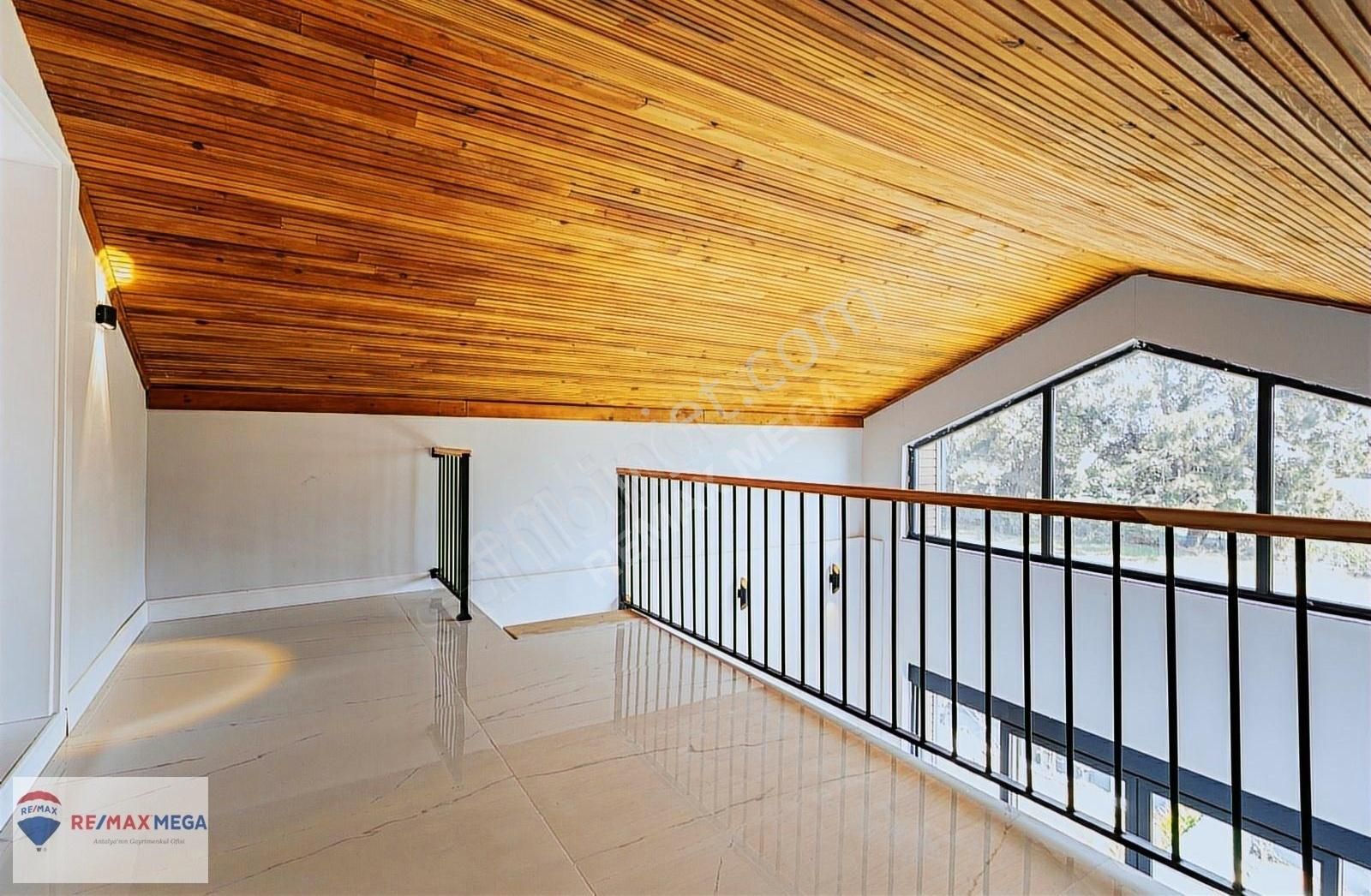 Döşemealtı Sky Garden Sitesi'nde 5+1 Özel Havuzlu Villa - Görsel 23