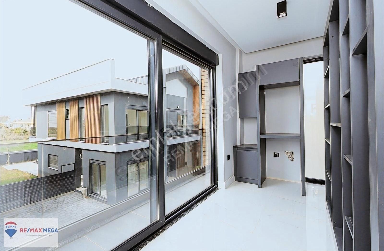 Döşemealtı Sky Garden Sitesi'nde 5+1 Özel Havuzlu Villa - Görsel 30