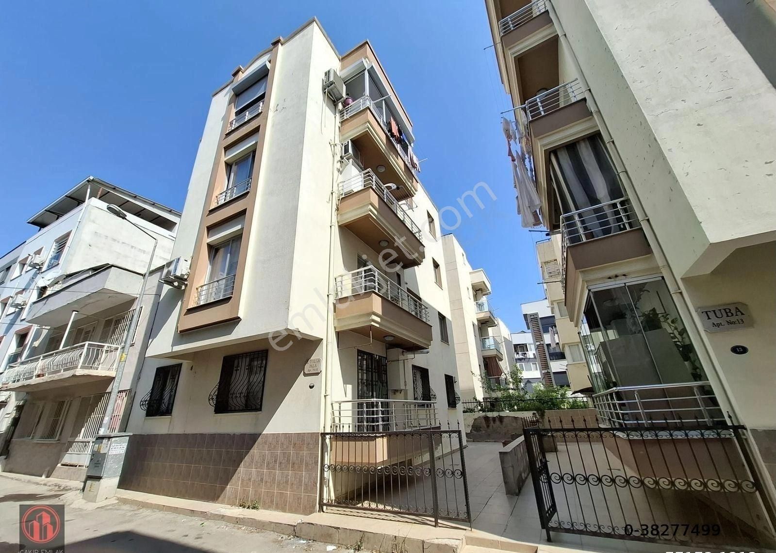 Balçovada Yeni Binada Doğal Gazlı, Eşyalı Kiralık 2+1 Daire