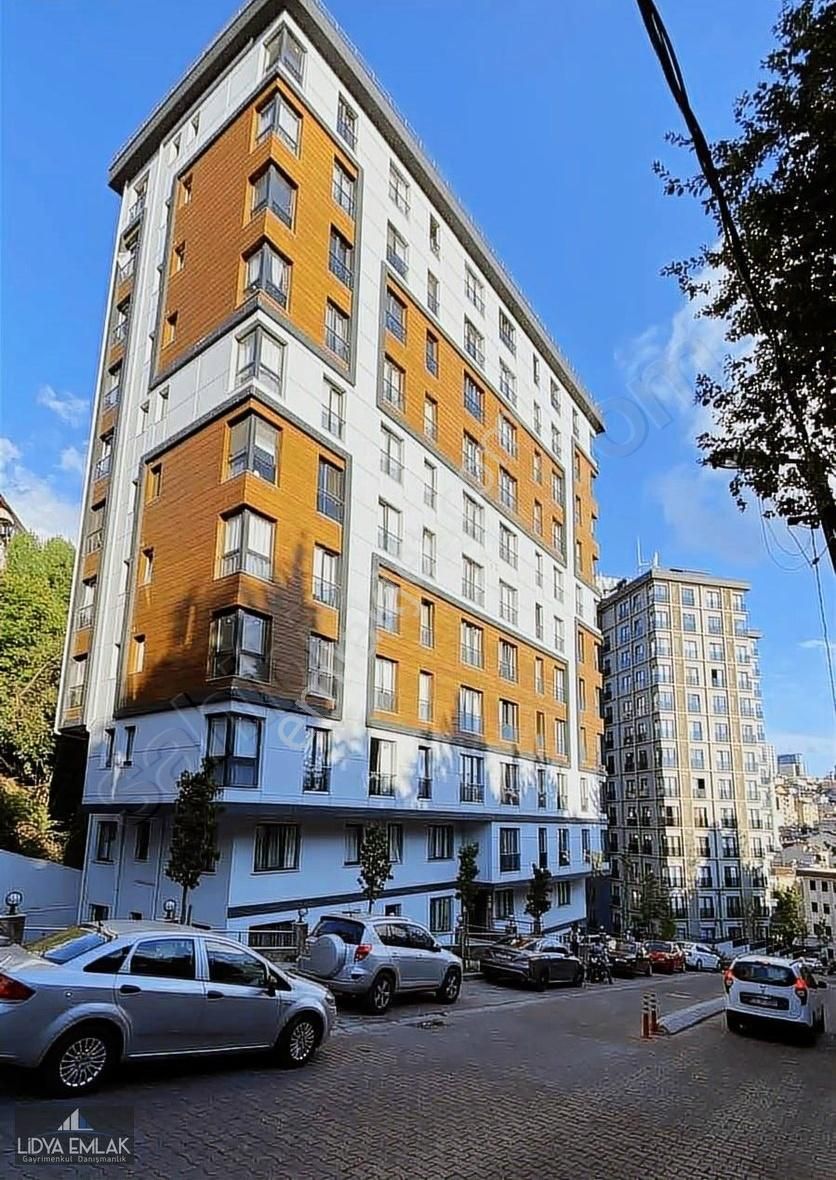 Sultan Selim'de 2+1 Kiralık Daire