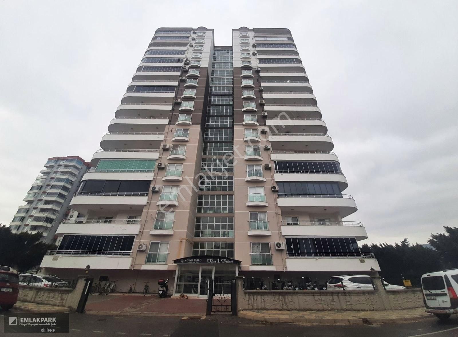 Emlakparkdan Silifke Merkezde Satılık 4+1 Daire