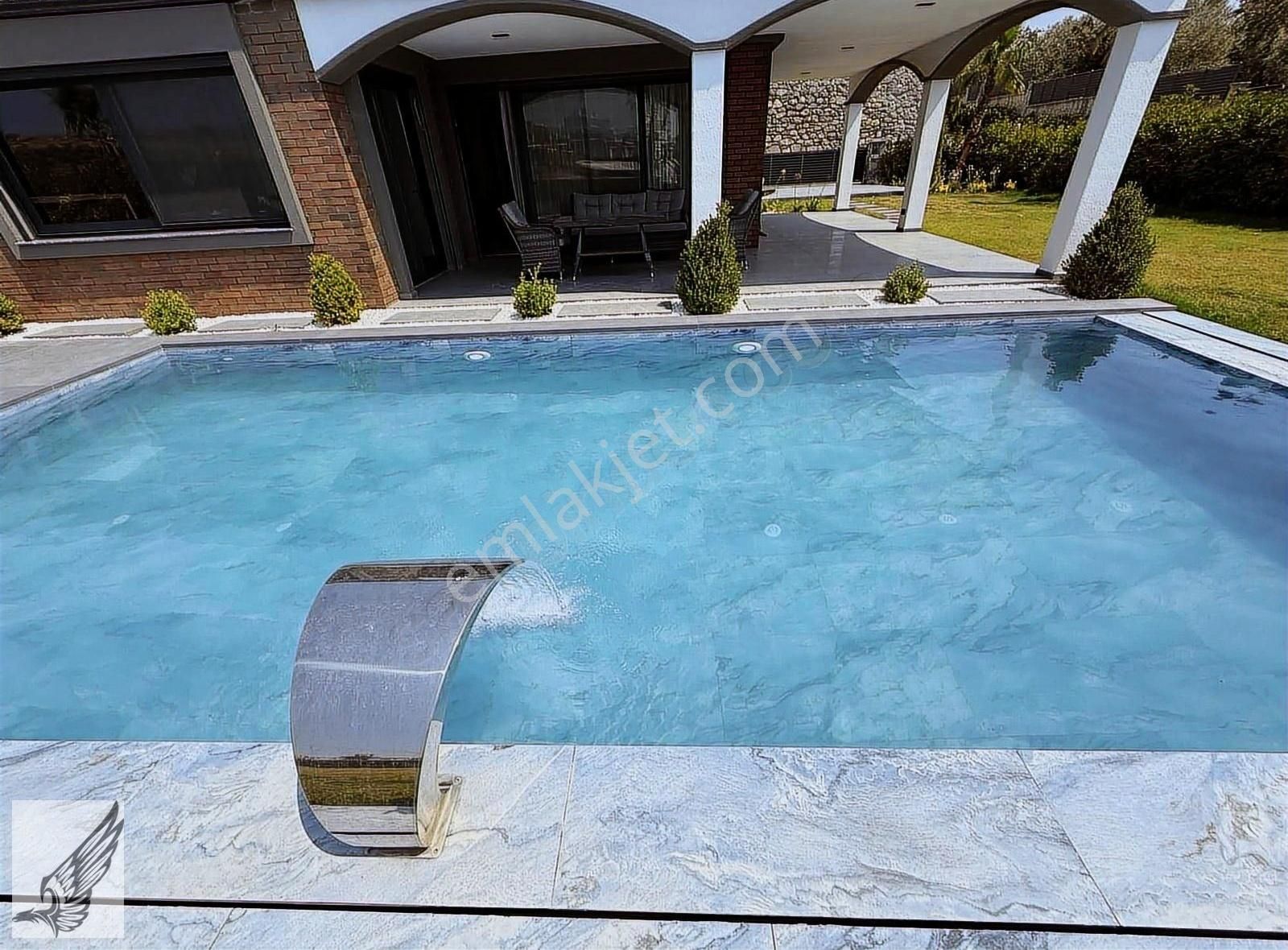 Ulamışta Akıllı Ev Sistemli Ultra Lüks Havuzlu Müstakil Villa - Görsel 6