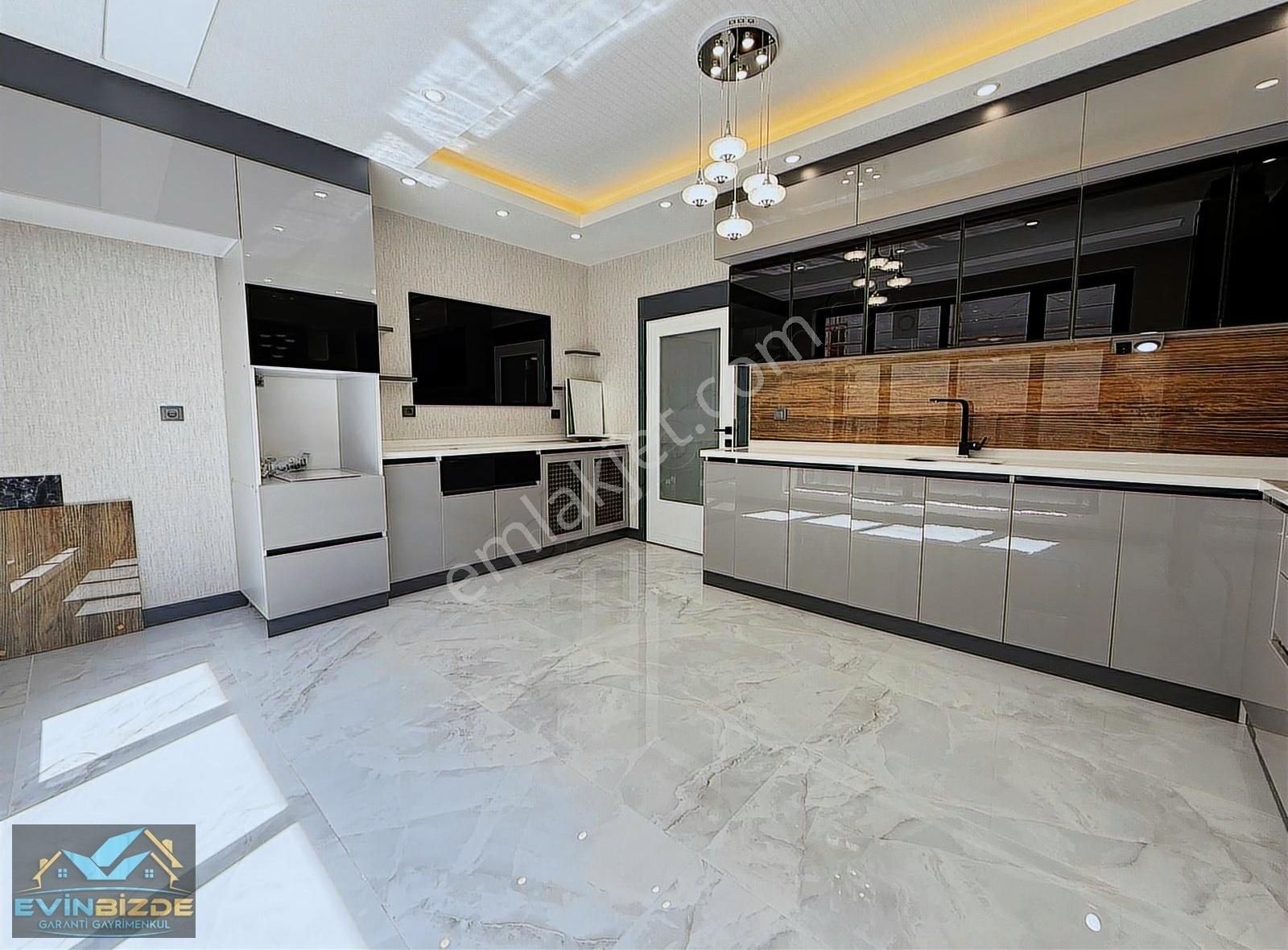 Evin Bizde Garantiden Kalite Konfor Arayanlar İçin İdail Daire - Görsel 17