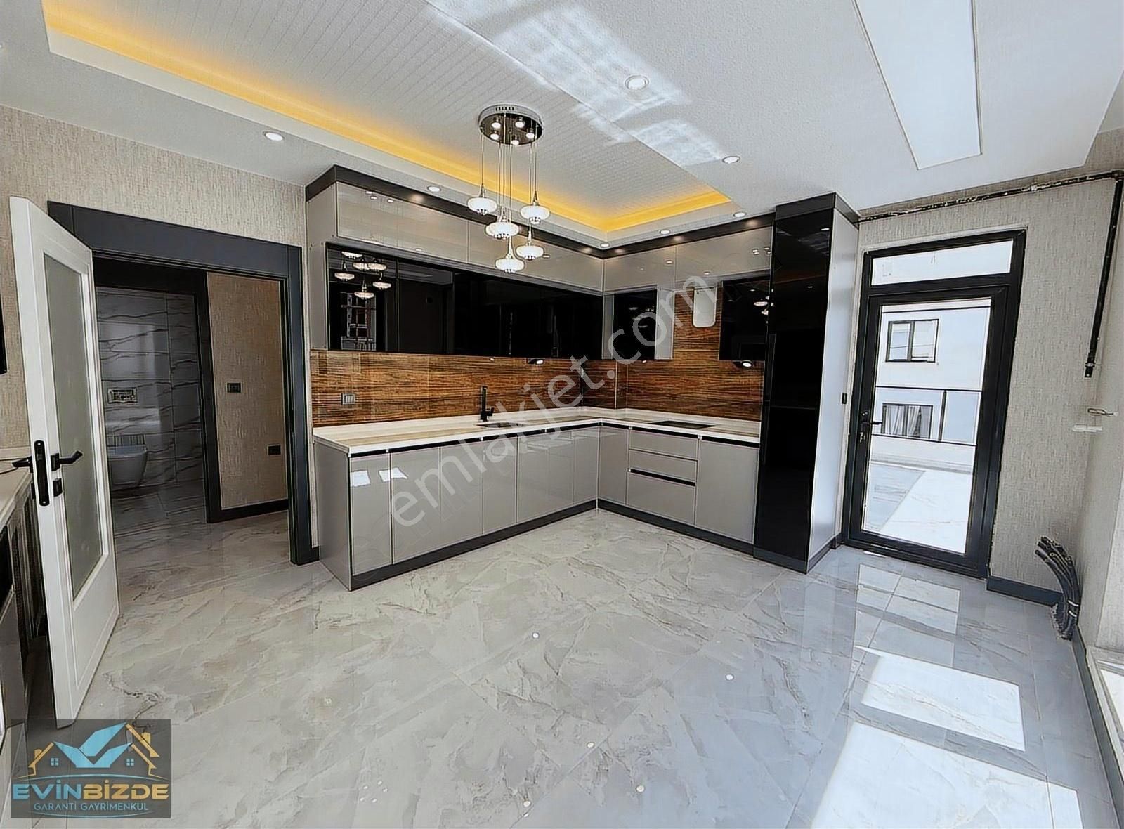 Evin Bizde Garantiden Kalite Konfor Arayanlar İçin İdail Daire - Görsel 13
