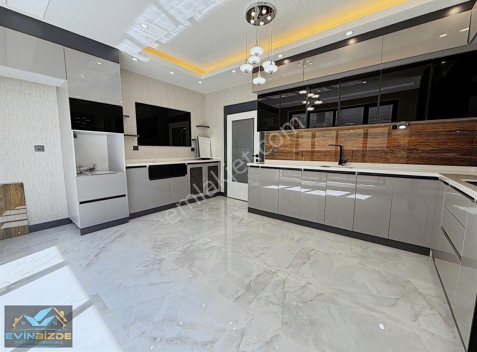 Evin Bizde Garantiden Kalite Konfor Arayanlar İçin İdail Daire - Görsel 11