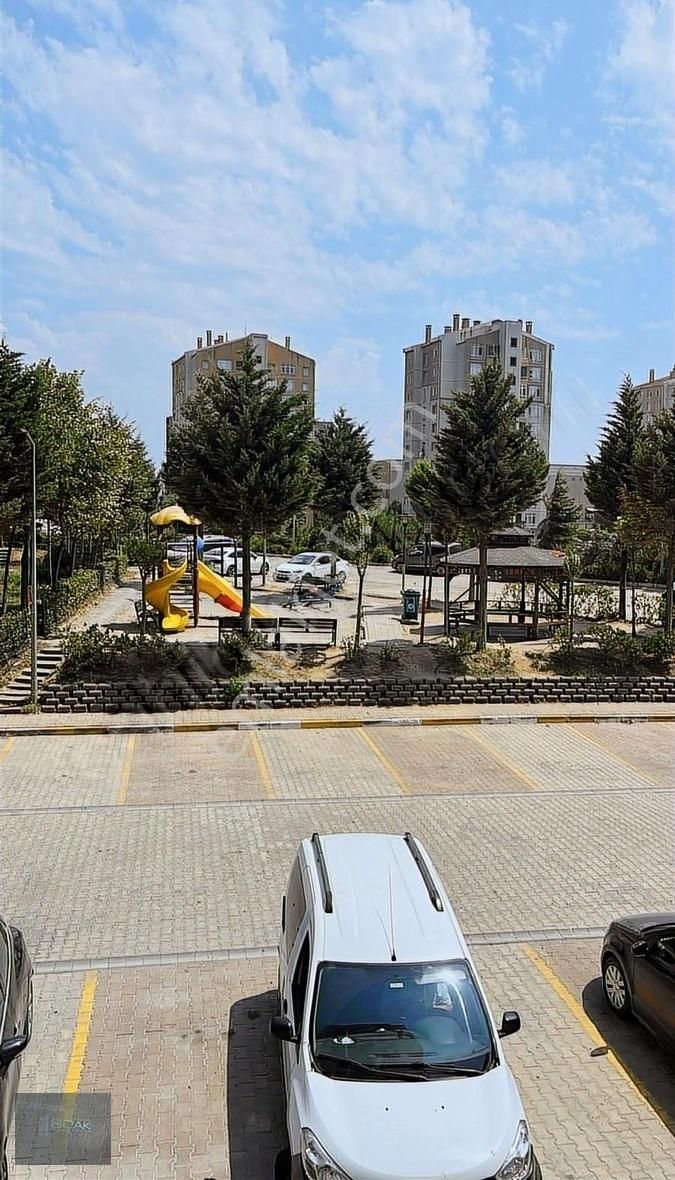 1.bölge De Satılık 3+1 Mükemmel Konumlu Boş Oturuma Hazır