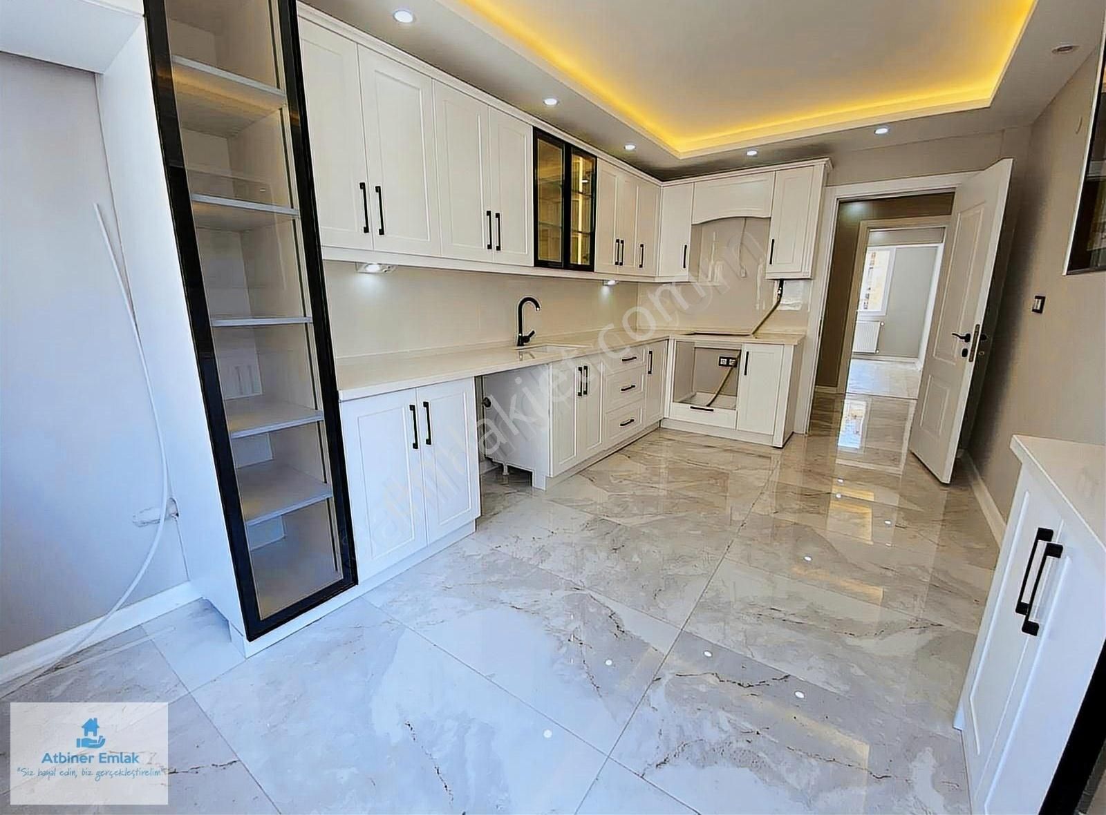 Atbiner Emlaktan İbrahim Çelebi Mah. 3+1 140m2 Full Arakat Daire