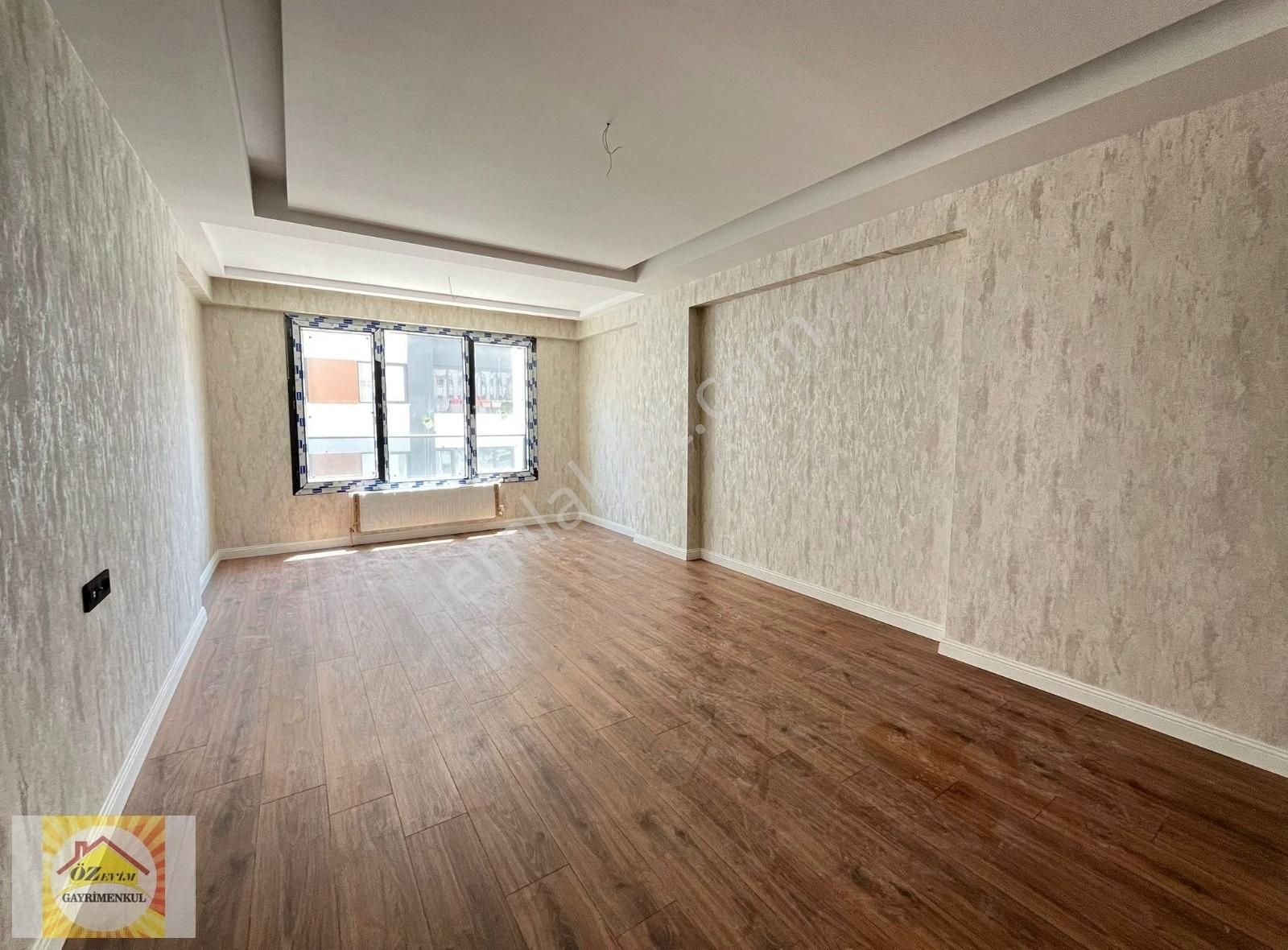 Talas Bahçelievlerde Sıfır Lüks 3+1 Daire Açık Otoparklı
