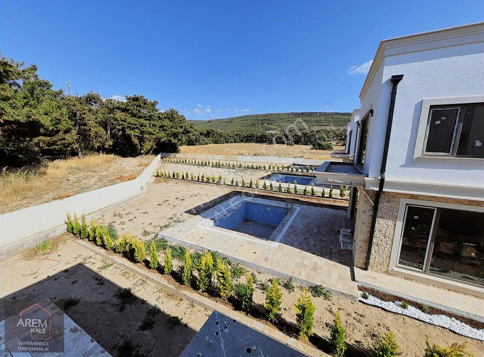 Çanakkale Güzelyalı'da Doğayla İçiçe 3+1 Müstakil Havuzlu Villa - Görsel 17