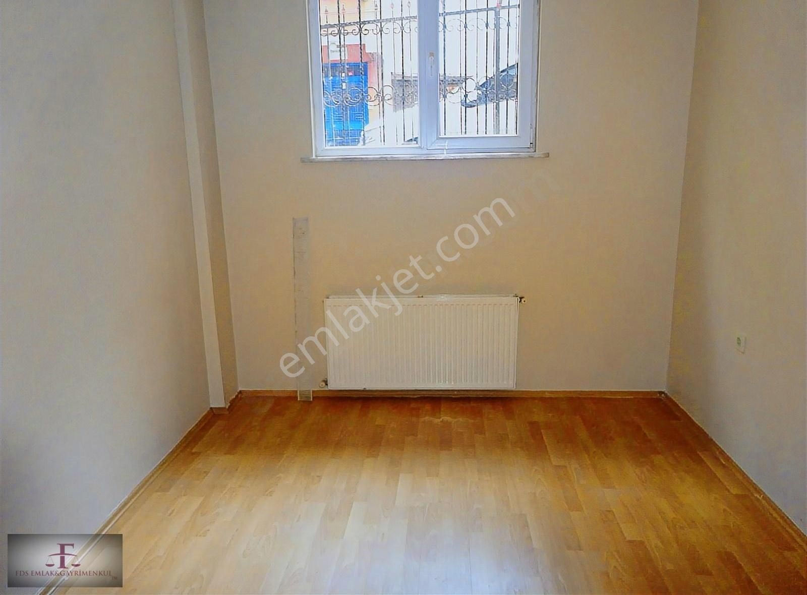 Bahçelievler Yenibosna Zafer Mah Kiralık 2+1 Bahçekatı Daire