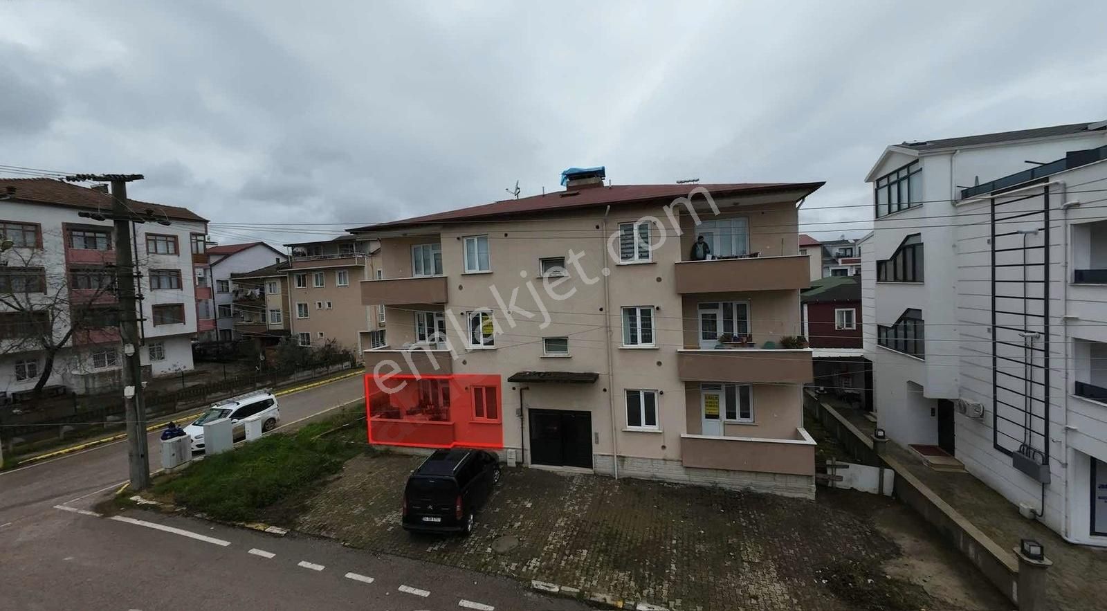 İstasyon Merkezde Satılık 2+1 100 M2 Daire